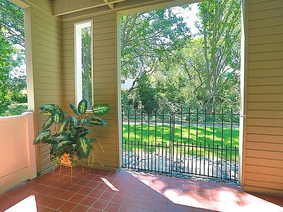4th image of 7734 Creekside Dr