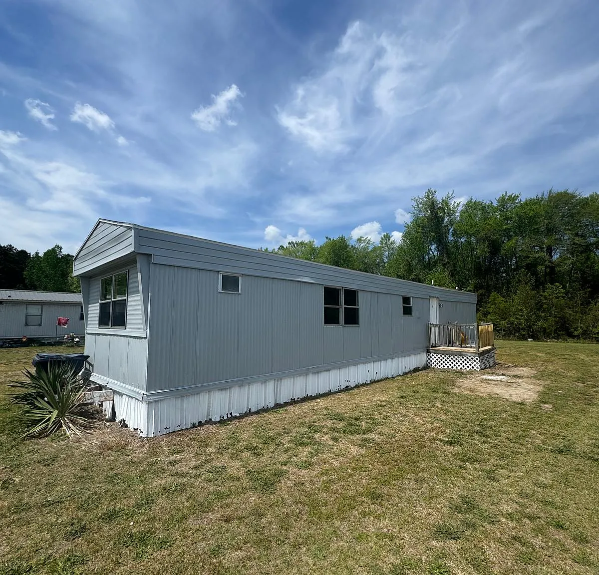 2 bed, 1.5 bath, $750 — Photo 1