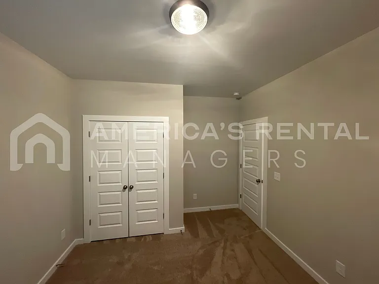 2158 Ellsworth Loop Rd — Photo 27