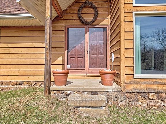 3rd image of 5307 Metamora Rd