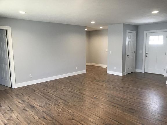 2nd image of 5955 Maresmohr Ct