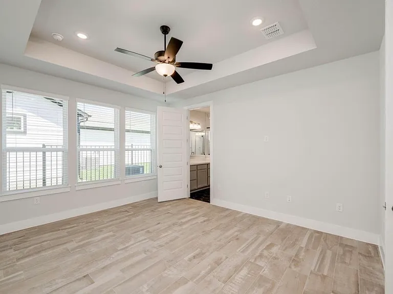 8000 Skytex St — Photo 11