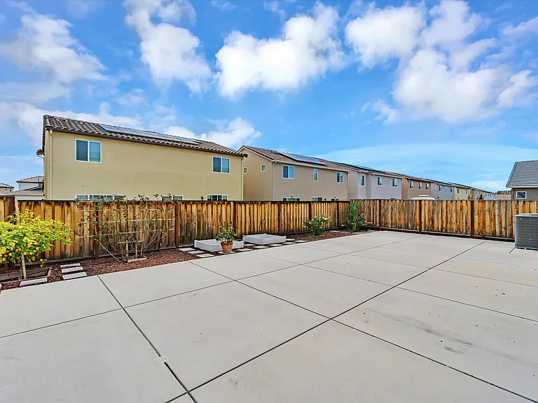 5319 Hames Valley Ln — Photo 58