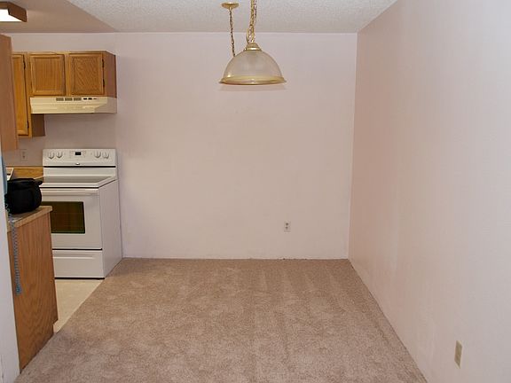 4th image of 10501 8th Ave NE APT 109