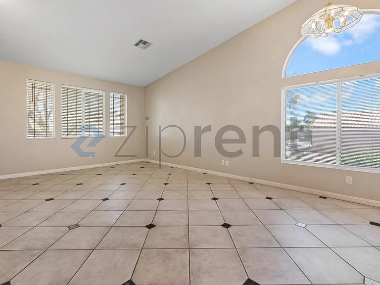 1158 Mirage Lake St — Photo 4