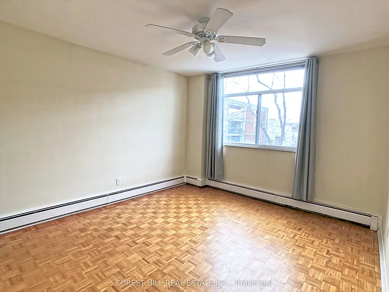 335 Lonsdale Rd #502 — Photo 11