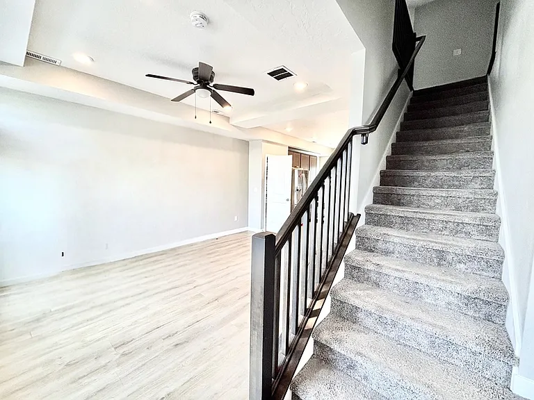 153 E Brushy Canyon St — Photo 29