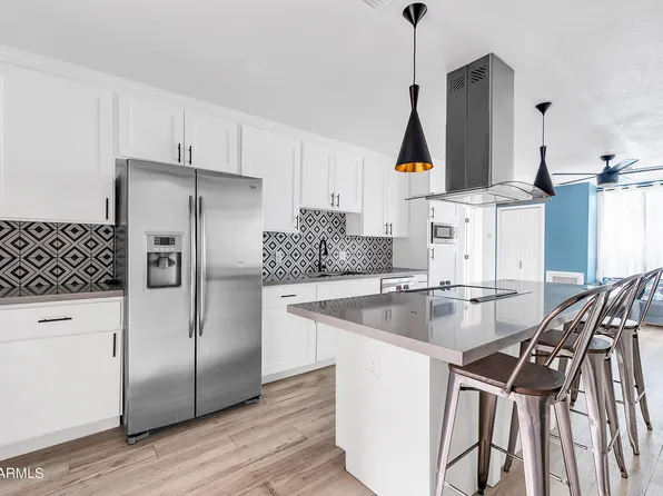 524 S MACDONALD Street, Mesa, AZ 85210