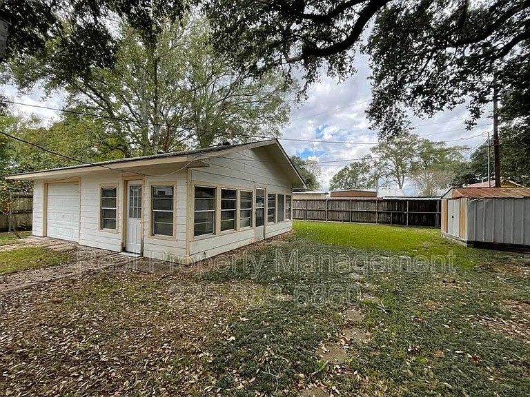 1875 Lombard Dr — Photo 16