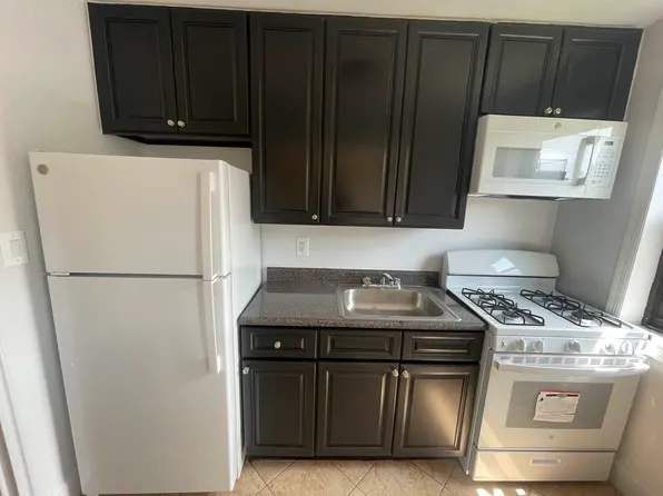 20-31 20th Street image 1 of 6