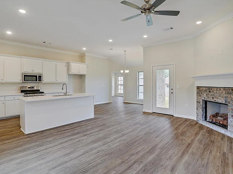 808 Stones Throw Dr — Photo 4