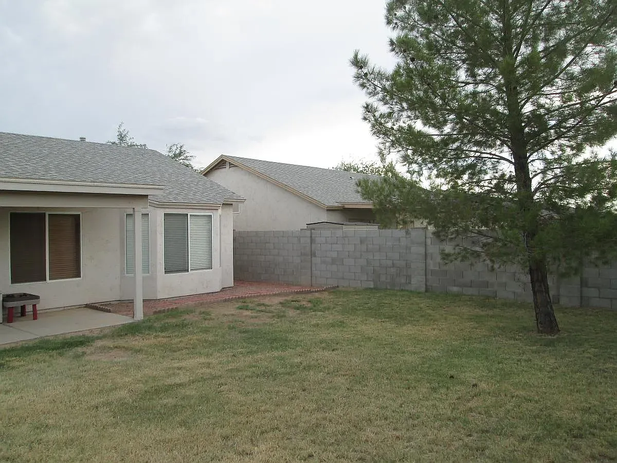 4 bed, 1470 sqft, $1,745 — Photo 4