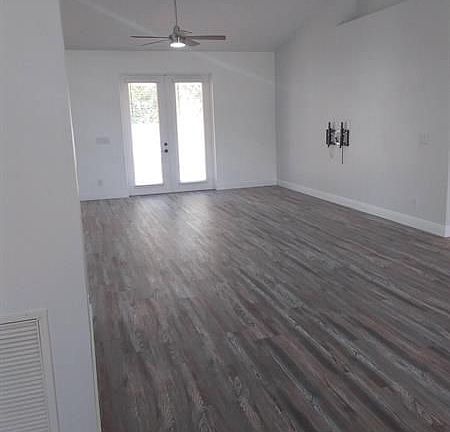5th image of 5844 NW Hann Dr