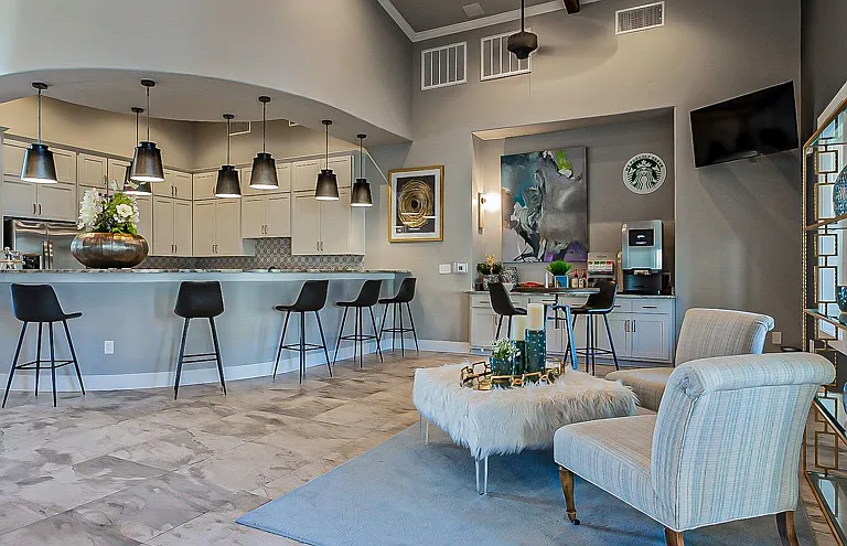 Paragon Westover Hills Apartments — Photo 20