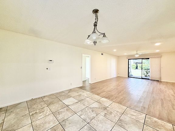 4th image of 1050 E Ramon Rd Unit 119