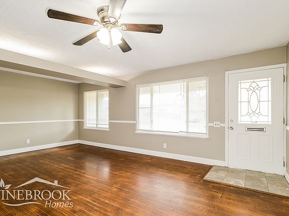 3rd image of 2267 Burwell Dr