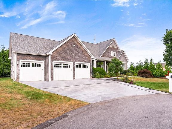 2nd image of 17 High Tides Ln