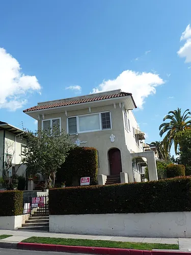 324 S Coronado St Photo 1