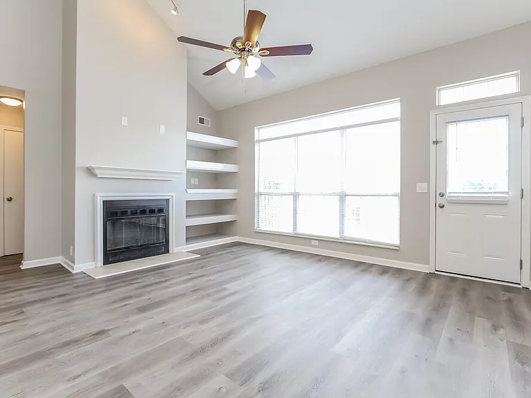 3108 Creekview Ln — Photo 5