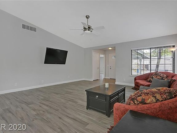 5th image of 1704 Serafina St