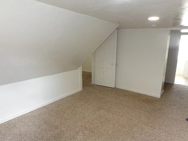 94 W 250 N — Photo 28