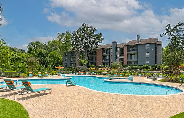 Residences at Glenview Reserve Apartment Homes — Photo 35