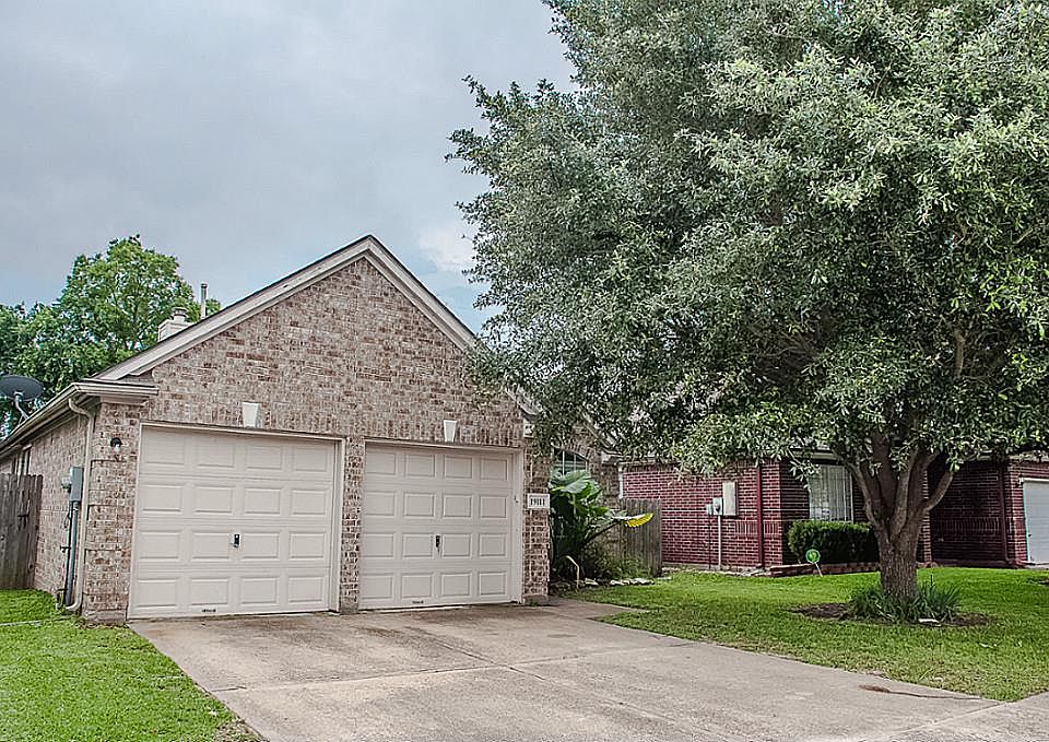 1st image of 19111 Plantain Dr