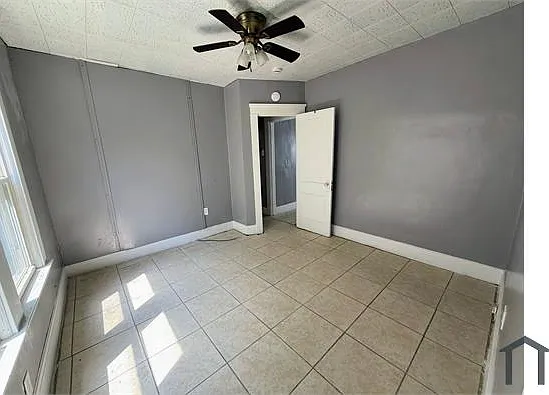 12521 Locke Ave #LOWER — Photo 8