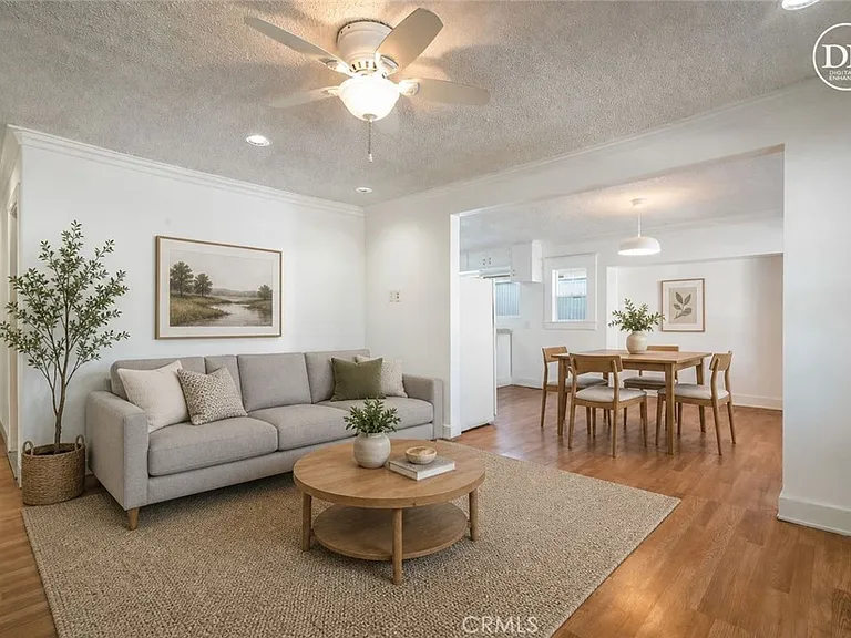 1125 N Heliotrope Dr — Photo 6