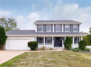 160 Bright Gem Dr, Saint Charles, MO 63304
