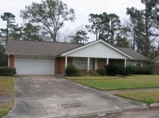 1830 Camelot St, Orange, TX 77630