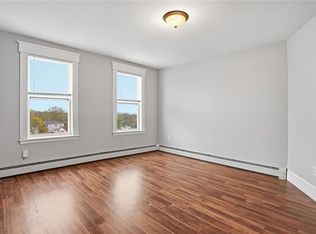 188 Division St #3R, Woonsocket, RI 02895