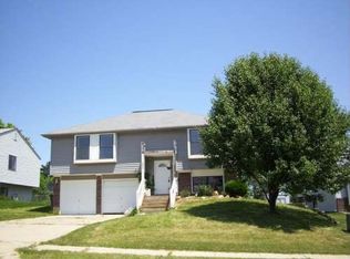 1520 Wrenwood Dr, Columbus, IN 47201