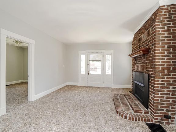 3rd image of 3636 Herbert Ave