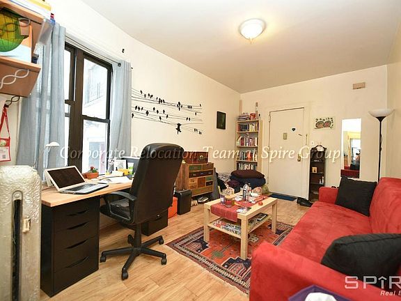 3rd image of 3232 34th St APT 4