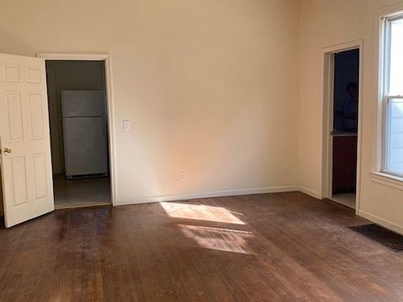 5th image of 1920 8th St APT 1