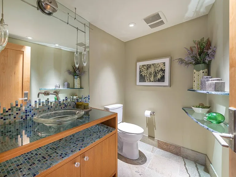 568 Hidden Lake Ct — Photo 15