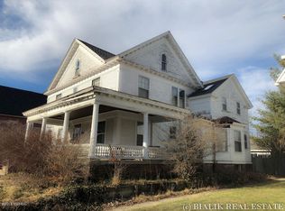 611 Fountain St NE, Grand Rapids, MI 49503