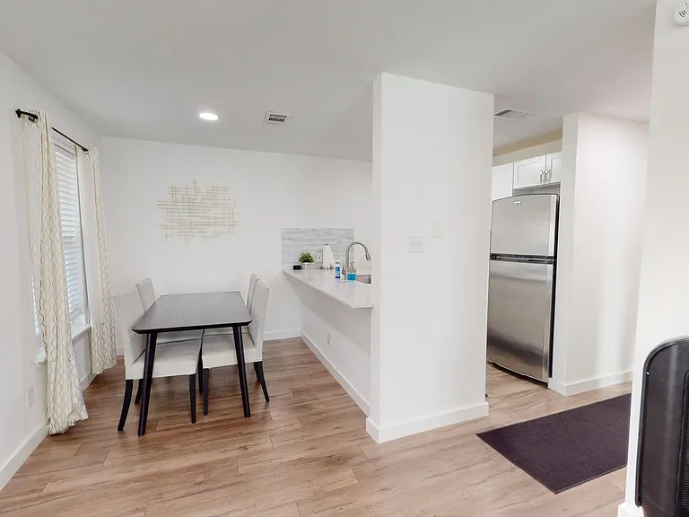 6409 Burns St #307 — Photo 2