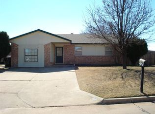 908 E Ash Ave, Duncan, OK 73533