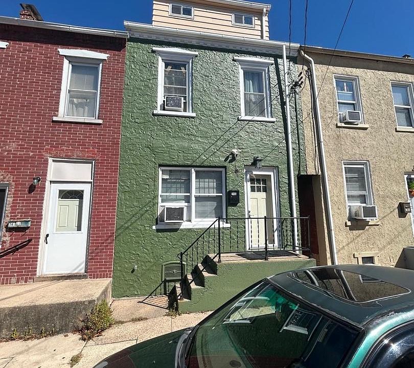 1st image of 743 S Genesee St