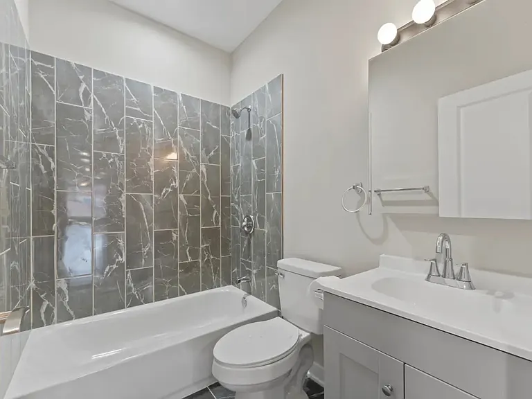 3222 W Warren Blvd #1 — Photo 7