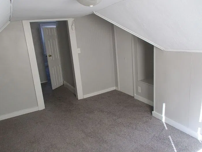 3 bed, 1940 sqft, $1,570 — Photo 4