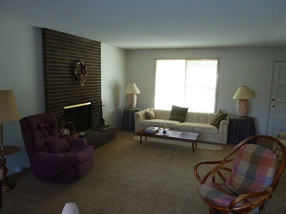 4th image of 1645 E Baker Dr