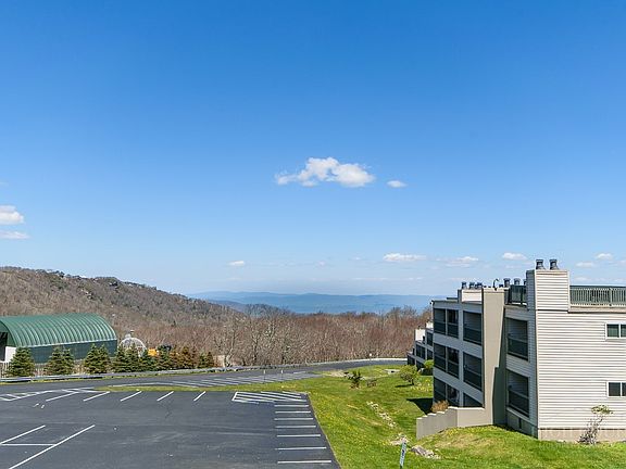 5th image of 301 Pinnacle Inn Road #2204