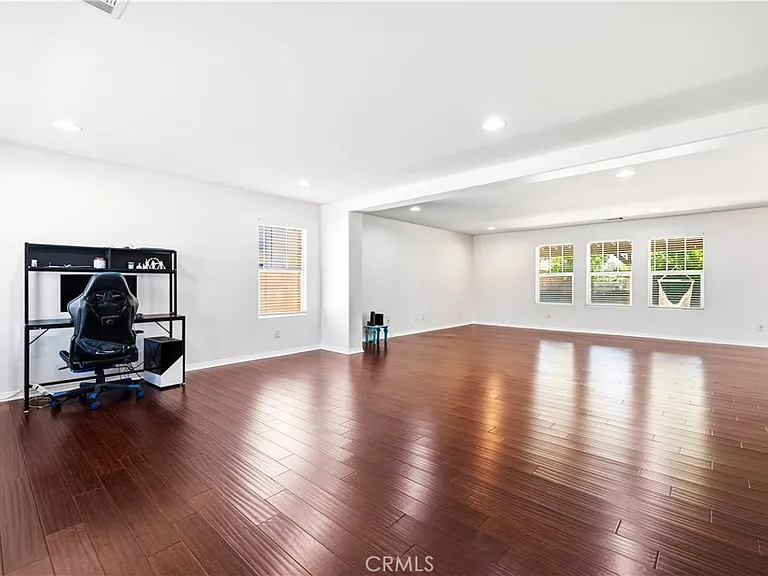 43023 Artesia Ct — Photo 10