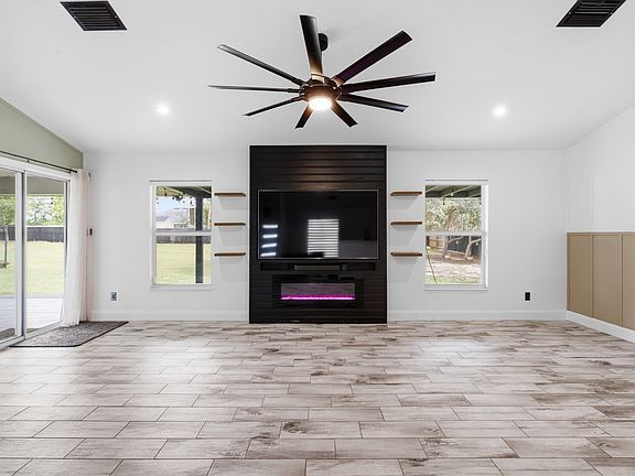 5th image of 10924 SW 48th Ter
