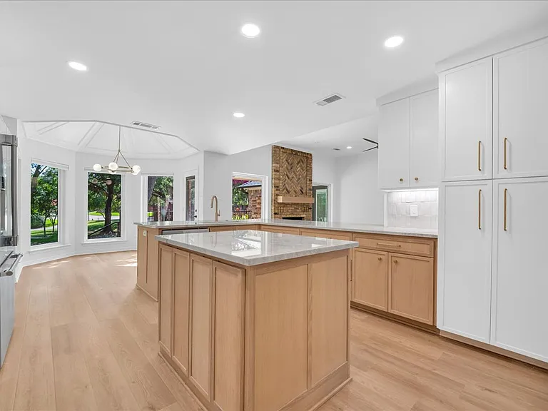 610 Timber Way — Photo 11
