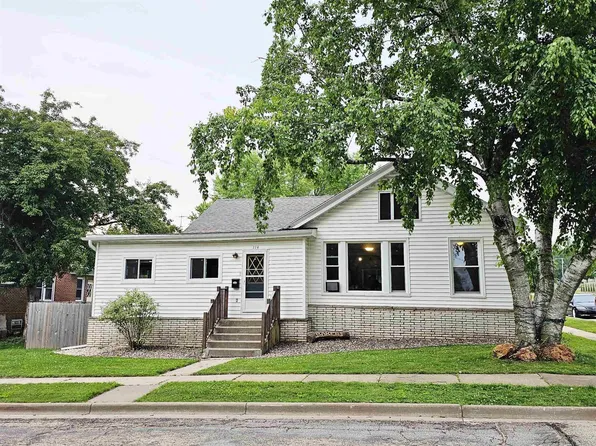 114 North Level Street, Dodgeville, WI 53533