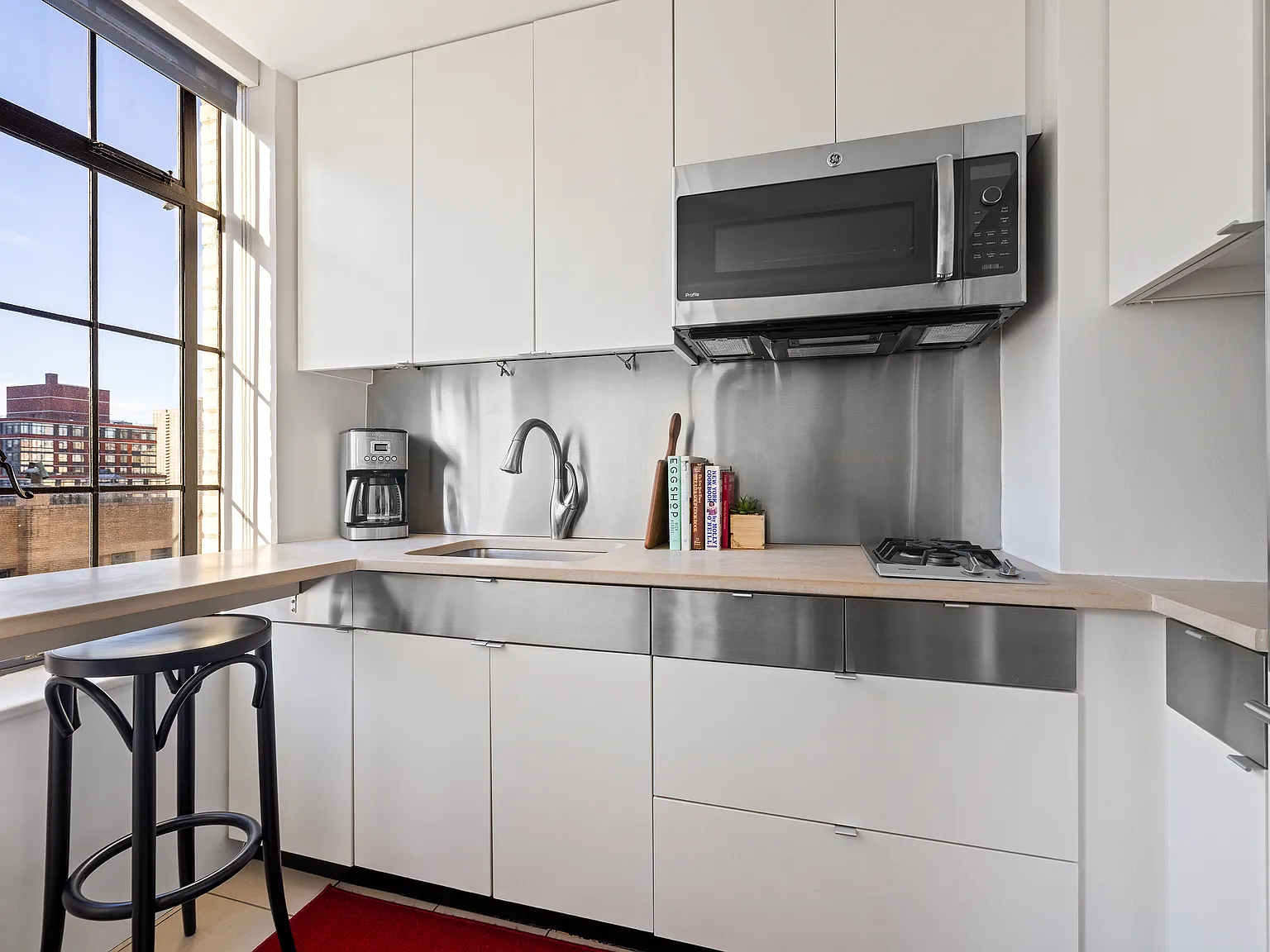 350 West 57th Street — Photo 4